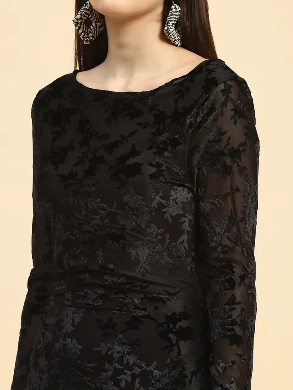 Black floral texture Poly Blend Slim Fit Long Dress - Image 4